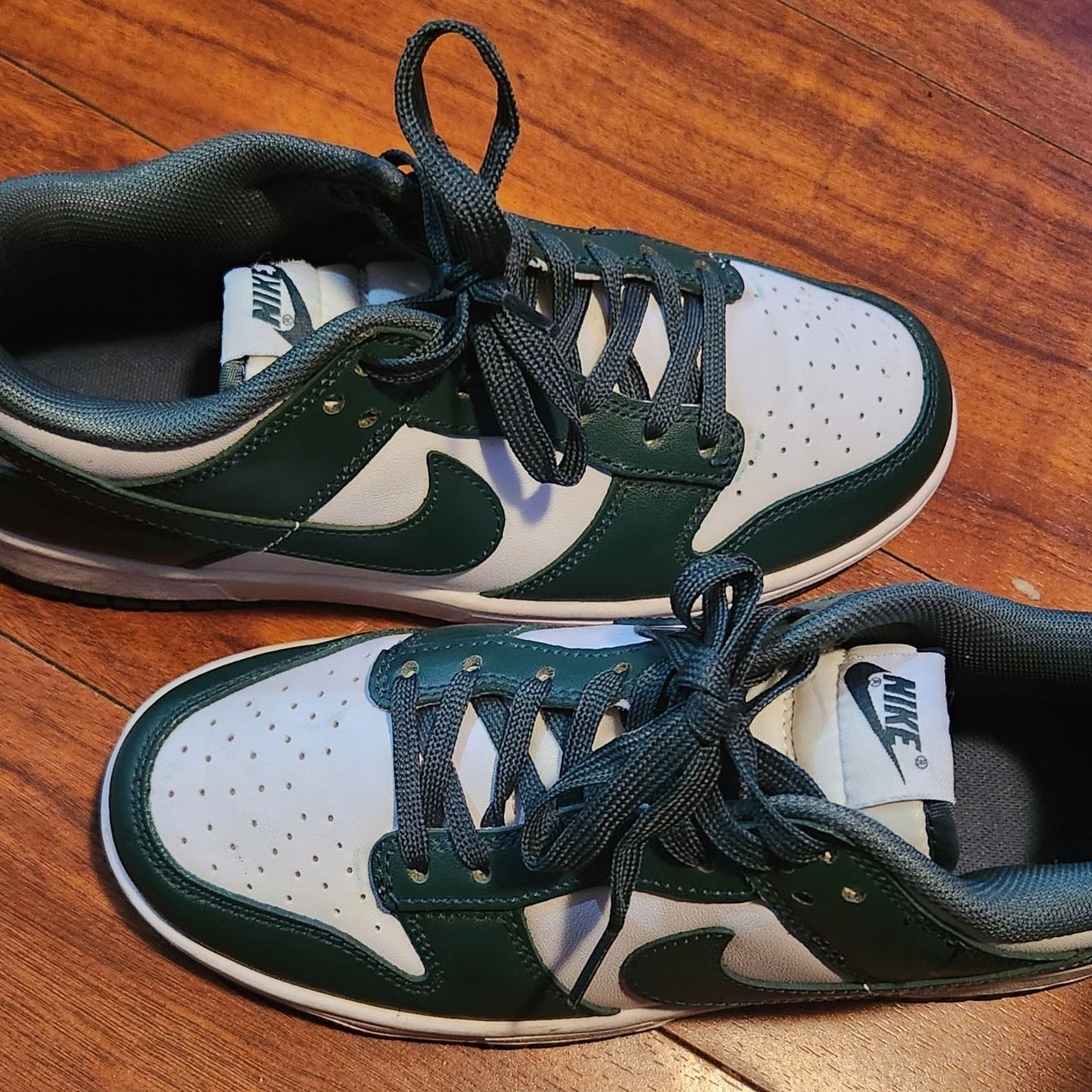 Nike sneakers shoes size 7.5