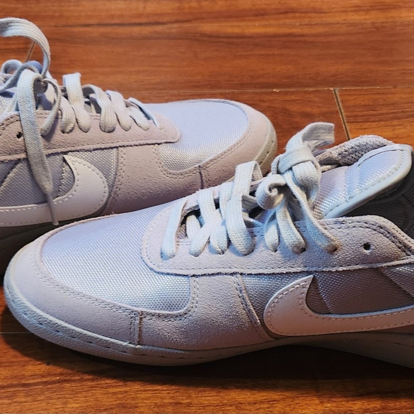 Nike  shoes  sneakers  size  10