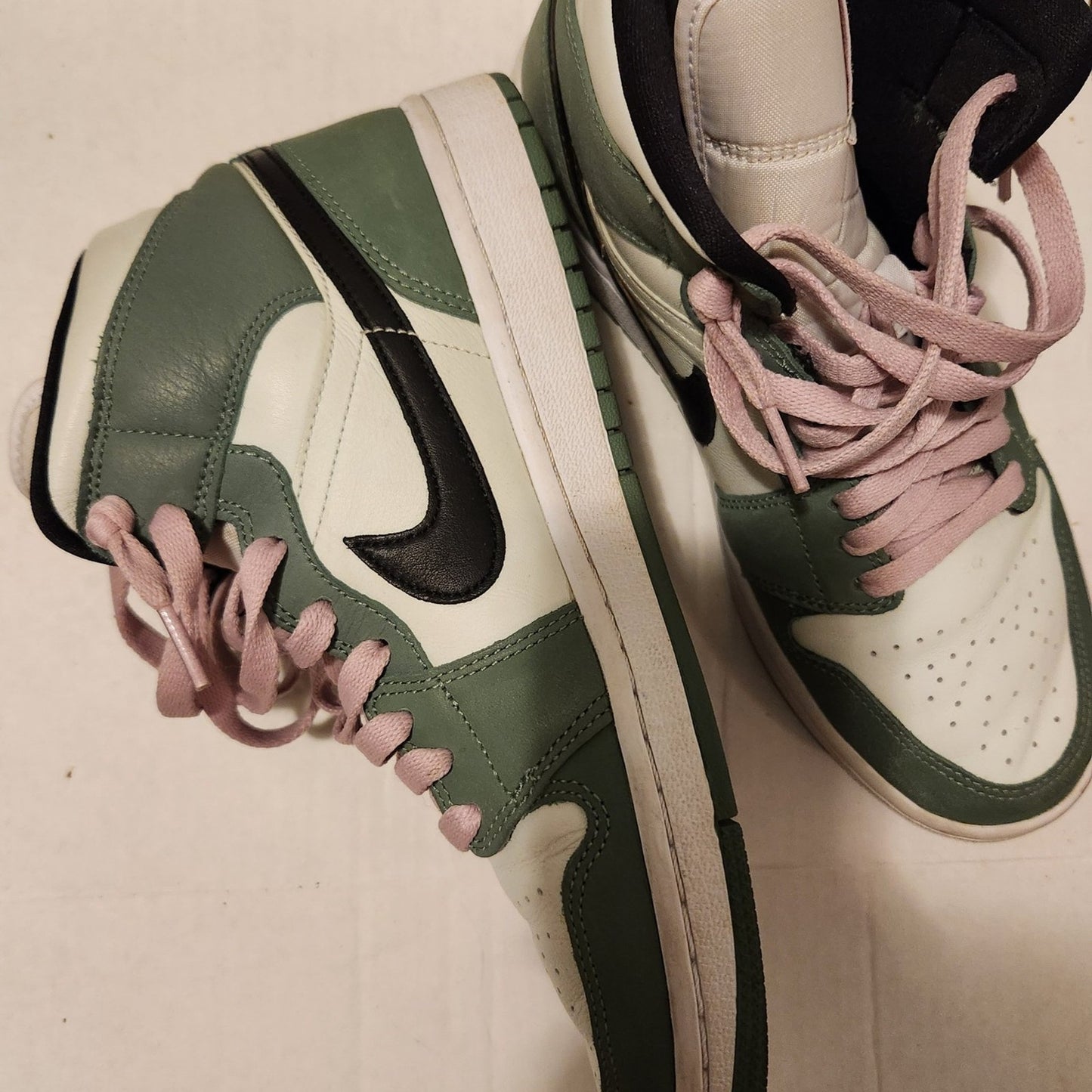 Nike air Jordan sneakers  size 9