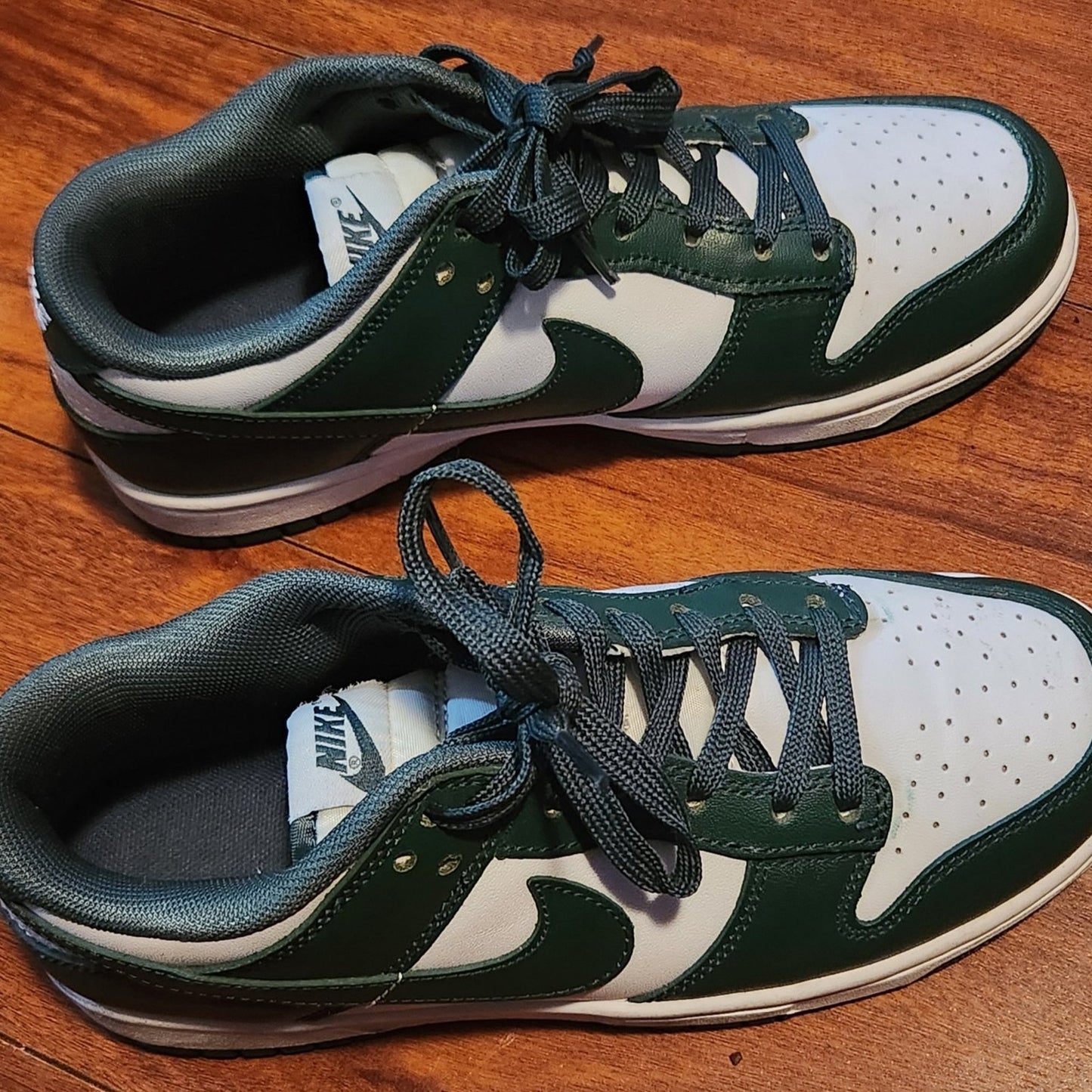 Nike sneakers shoes size 7.5