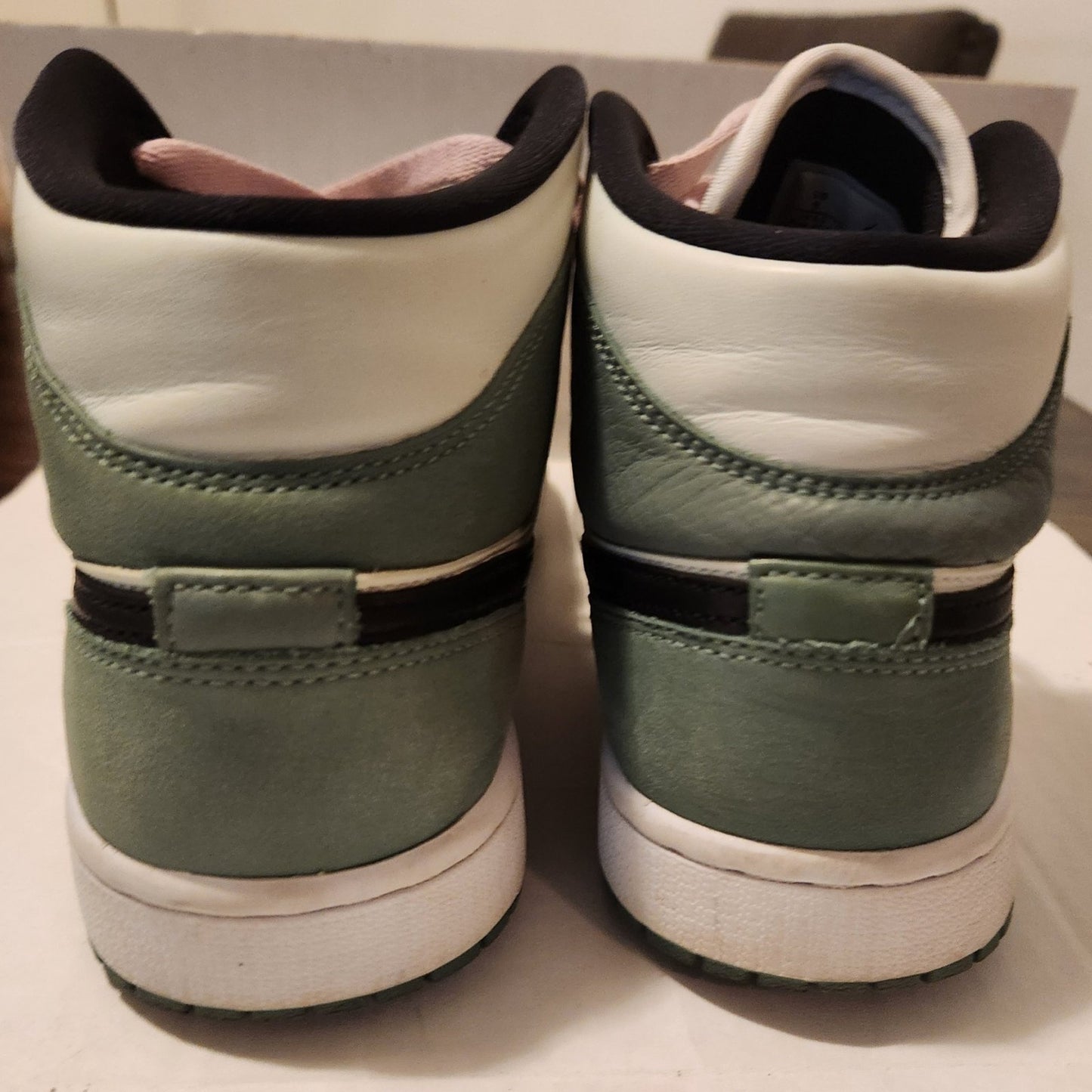 Nike air Jordan sneakers  size 9