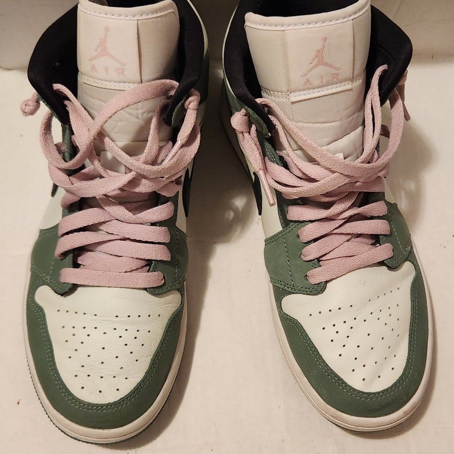 Nike air Jordan sneakers  size 9